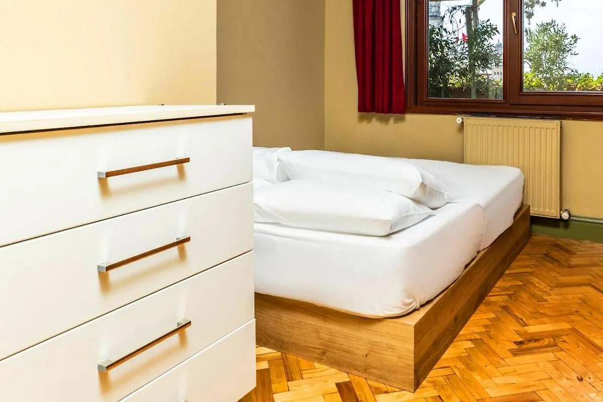 Apartment With Terrace And Seaview In Selimiye, Uskudar Стамбул