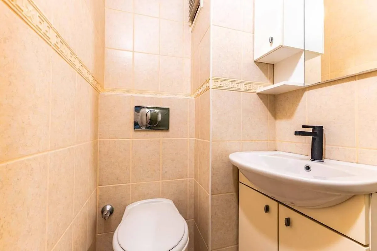 Apartment With Terrace And Seaview In Selimiye, Uskudar Istanbul